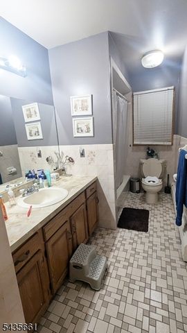 33 William St, Wallington Boro, NJ 07057
