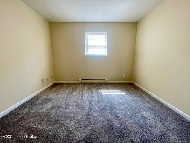 3909 S 3rd St 7, Louisville, KY 40214
