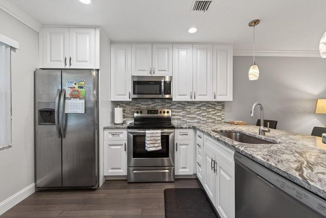 2465 NORTHSIDE DRIVE 305, Clearwater, FL 33761