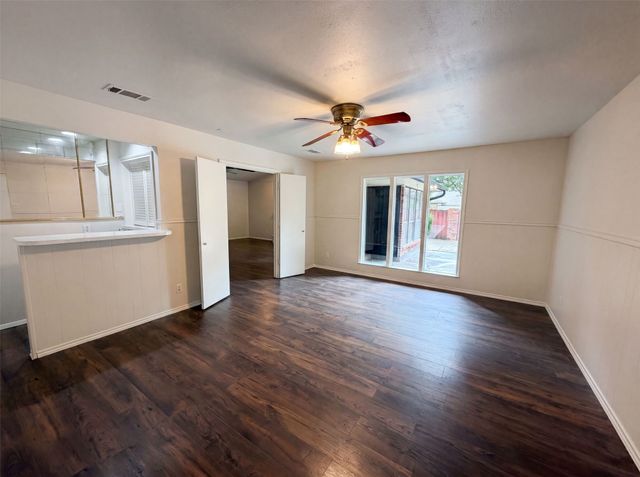 722 S Forest Lane, Duncanville, TX 75116