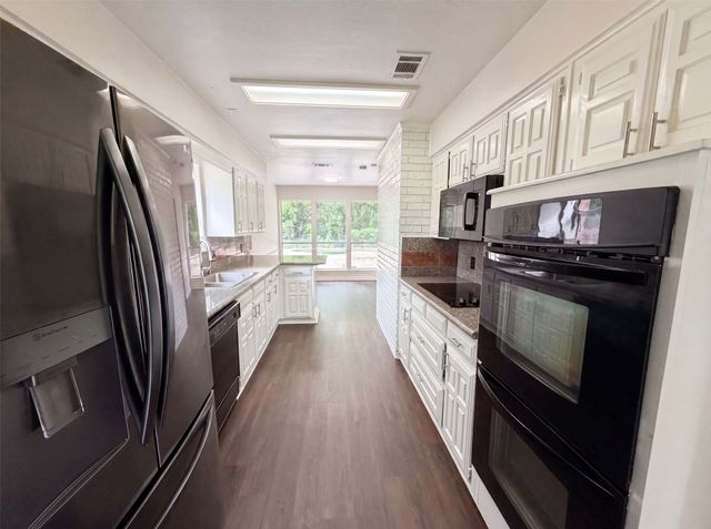 722 S Forest Lane, Duncanville, TX 75116