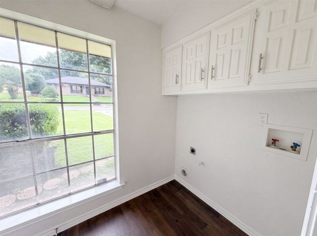 722 S Forest Lane, Duncanville, TX 75116