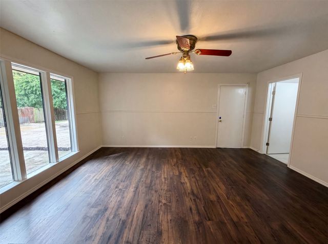 722 S Forest Lane, Duncanville, TX 75116