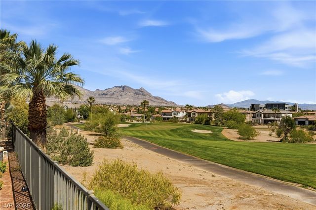 2074 Cherry Creek Circle, Las Vegas, NV 89135