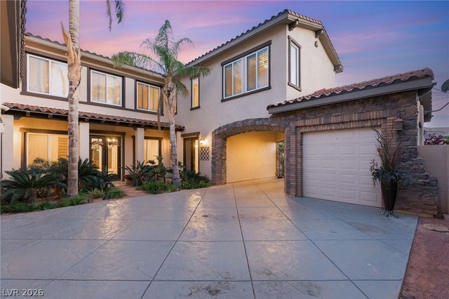 2074 Cherry Creek Circle, Las Vegas, NV 89135