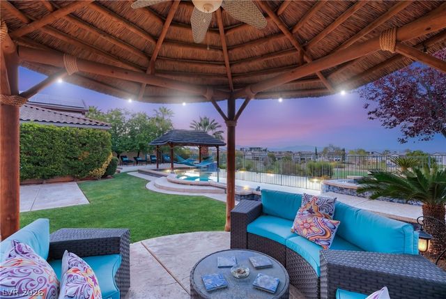 2074 Cherry Creek Circle, Las Vegas, NV 89135