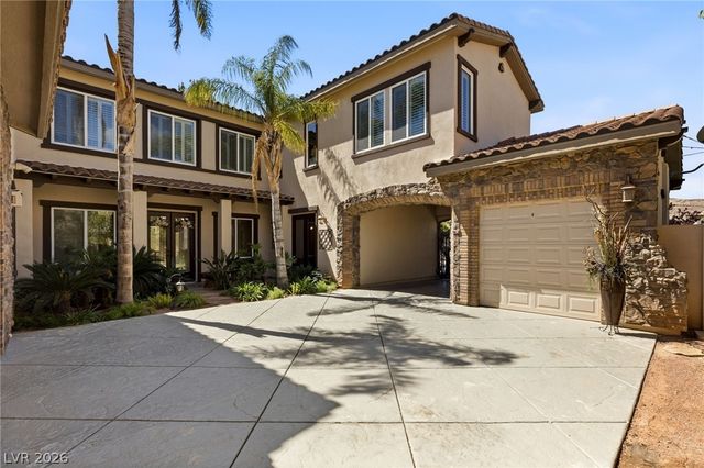 2074 Cherry Creek Circle, Las Vegas, NV 89135