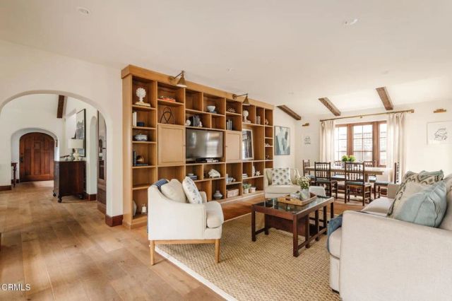 1447 Parkview Avenue, Pasadena, CA 91103