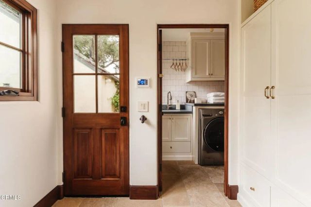 1447 Parkview Avenue, Pasadena, CA 91103