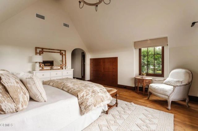 1447 Parkview Avenue, Pasadena, CA 91103