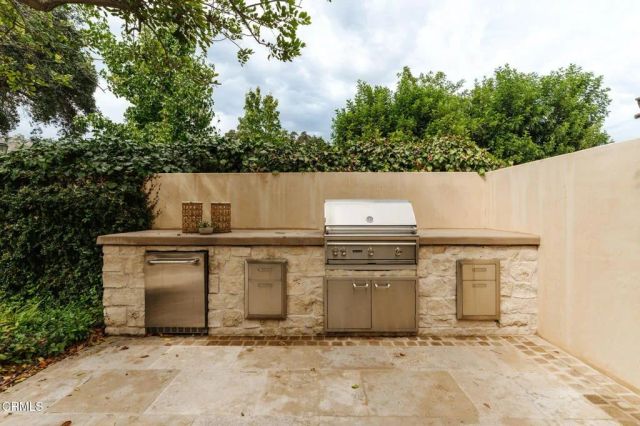 1447 Parkview Avenue, Pasadena, CA 91103