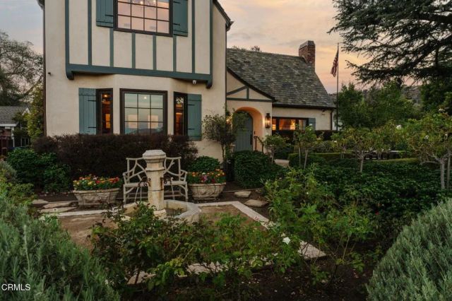 1447 Parkview Avenue, Pasadena, CA 91103