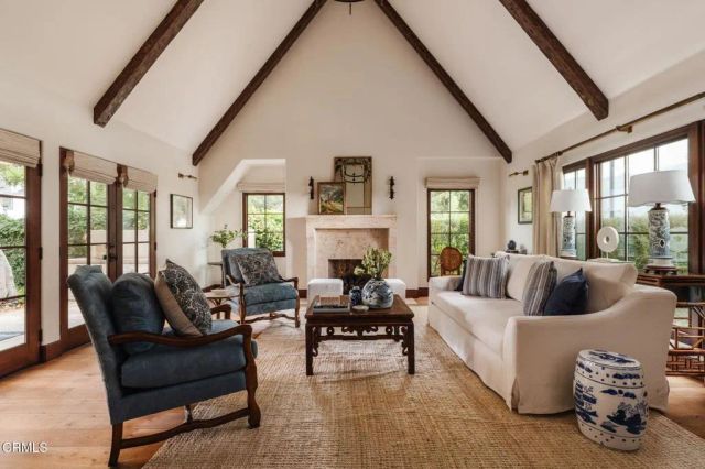 1447 Parkview Avenue, Pasadena, CA 91103
