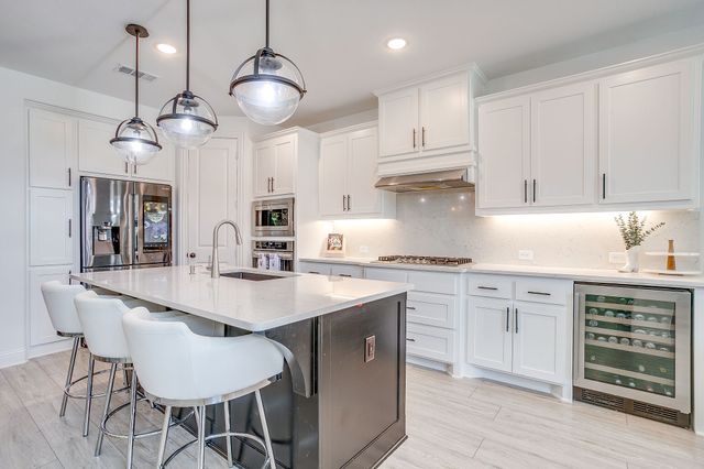 2009 Roundtree Circle E, Fort Worth, TX 76008