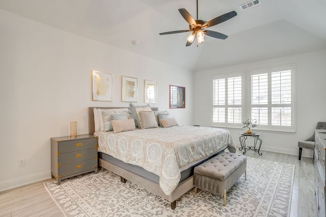 2009 Roundtree Circle E, Fort Worth, TX 76008