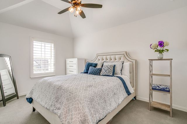 2009 Roundtree Circle E, Fort Worth, TX 76008