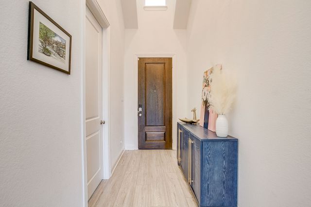 2009 Roundtree Circle E, Fort Worth, TX 76008