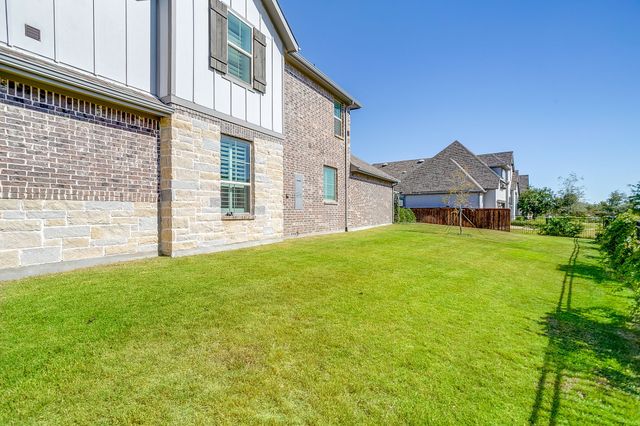 2009 Roundtree Circle E, Fort Worth, TX 76008