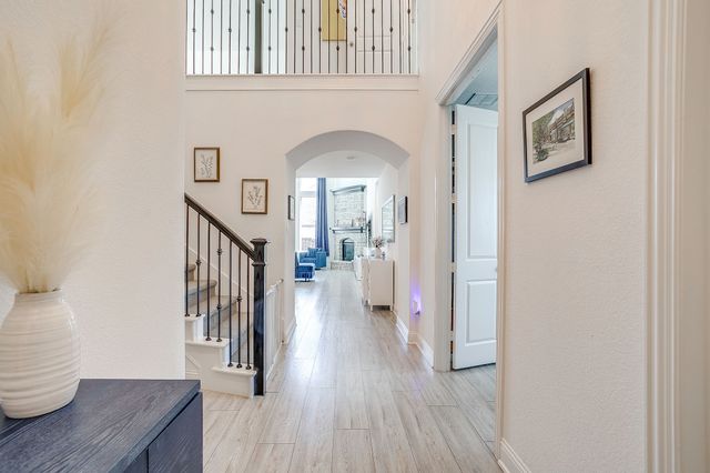 2009 Roundtree Circle E, Fort Worth, TX 76008