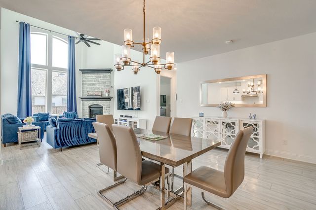 2009 Roundtree Circle E, Fort Worth, TX 76008