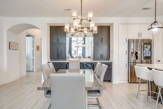 2009 Roundtree Circle E, Fort Worth, TX 76008