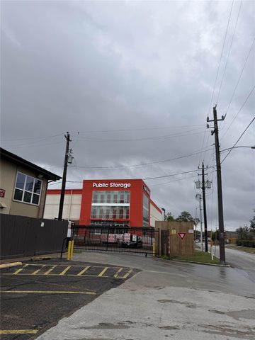 7047 Bissonnet Street 70, Houston, TX 77074