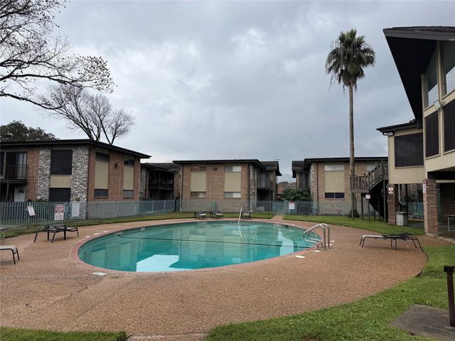 7047 Bissonnet Street 70, Houston, TX 77074