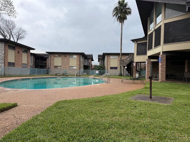 7047 Bissonnet Street 70, Houston, TX 77074