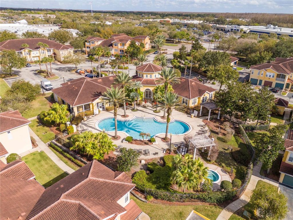 Image 13 of property listing at 12102 POPPY FIELD LANE 107, Orlando, FL 32837