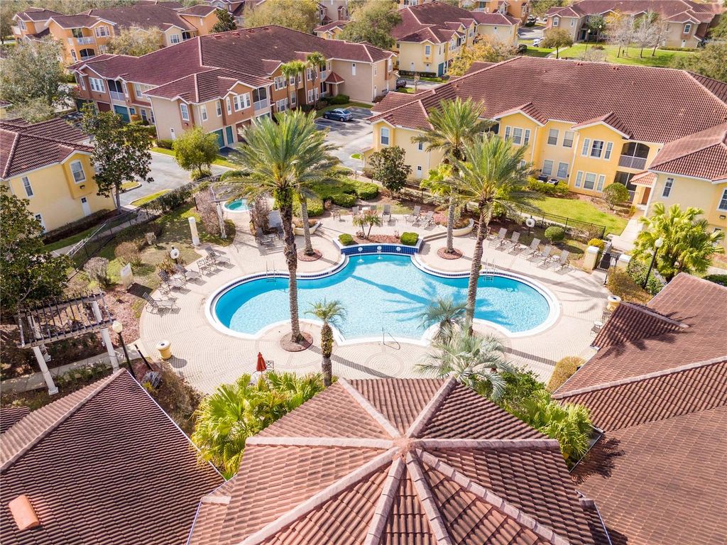 Image 21 of property listing at 12102 POPPY FIELD LANE 107, Orlando, FL 32837