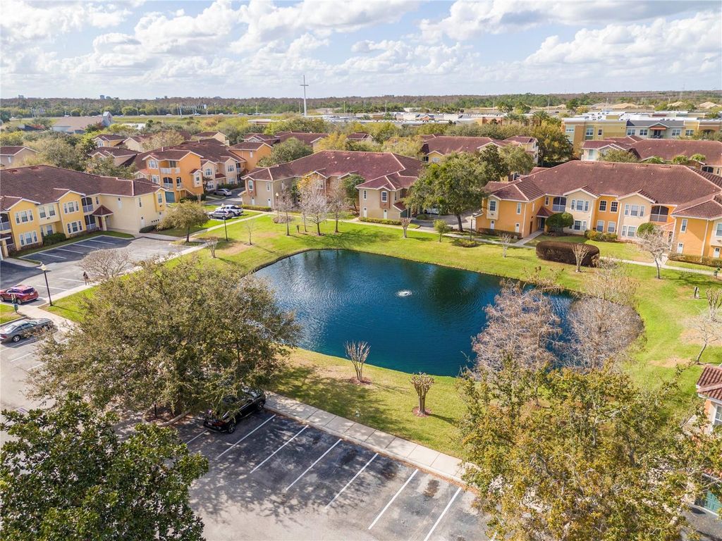 Image 23 of property listing at 12102 POPPY FIELD LANE 107, Orlando, FL 32837