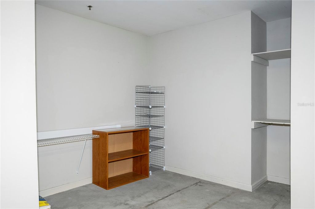 Image 31 of property listing at 12102 POPPY FIELD LANE 107, Orlando, FL 32837