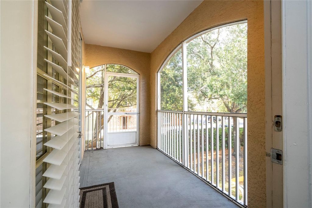 Image 38 of property listing at 12102 POPPY FIELD LANE 107, Orlando, FL 32837