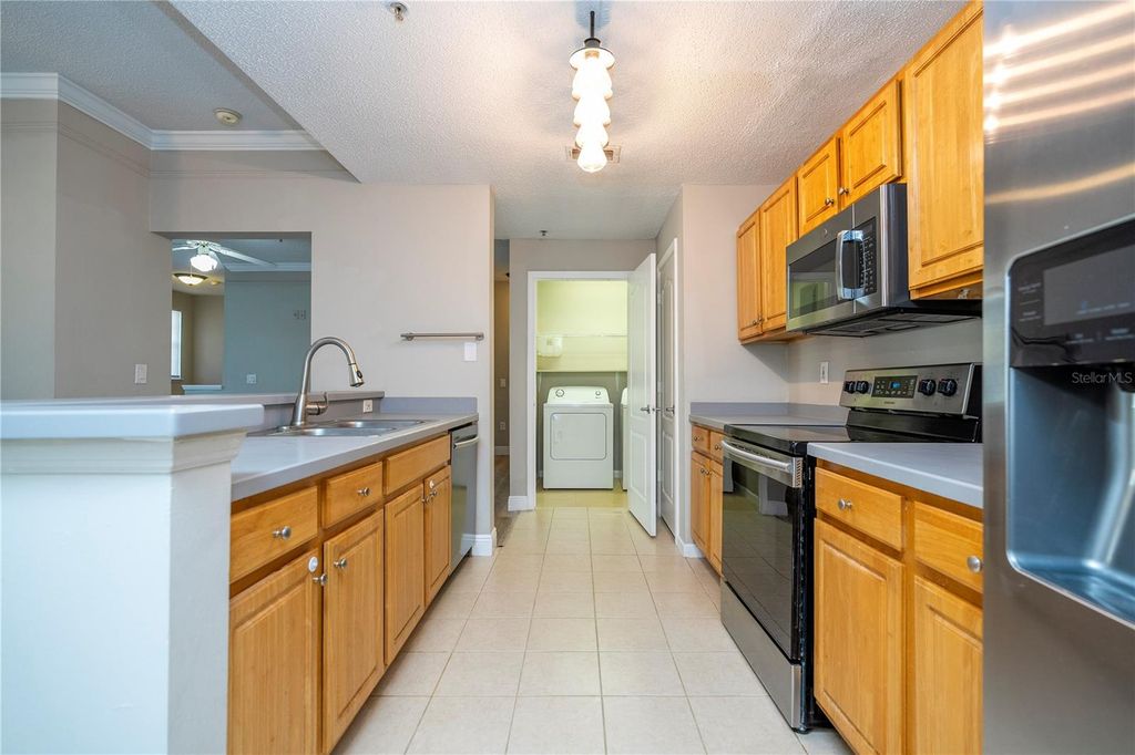 Image 45 of property listing at 12102 POPPY FIELD LANE 107, Orlando, FL 32837