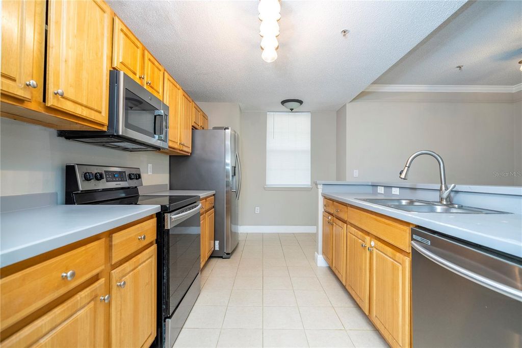 Image 47 of property listing at 12102 POPPY FIELD LANE 107, Orlando, FL 32837