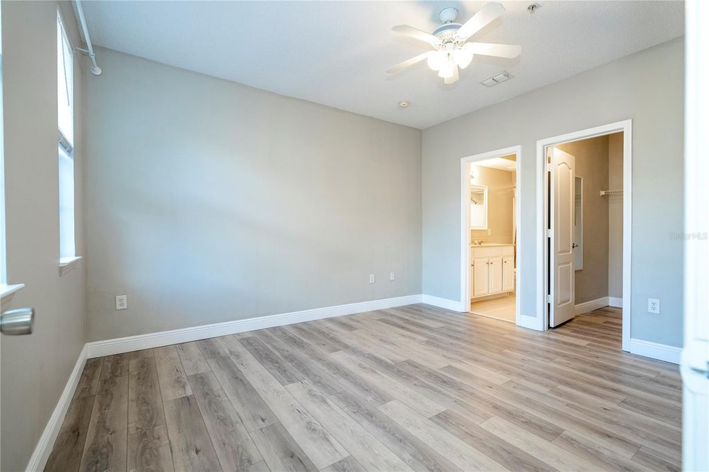 Image 57 of property listing at 12102 POPPY FIELD LANE 107, Orlando, FL 32837