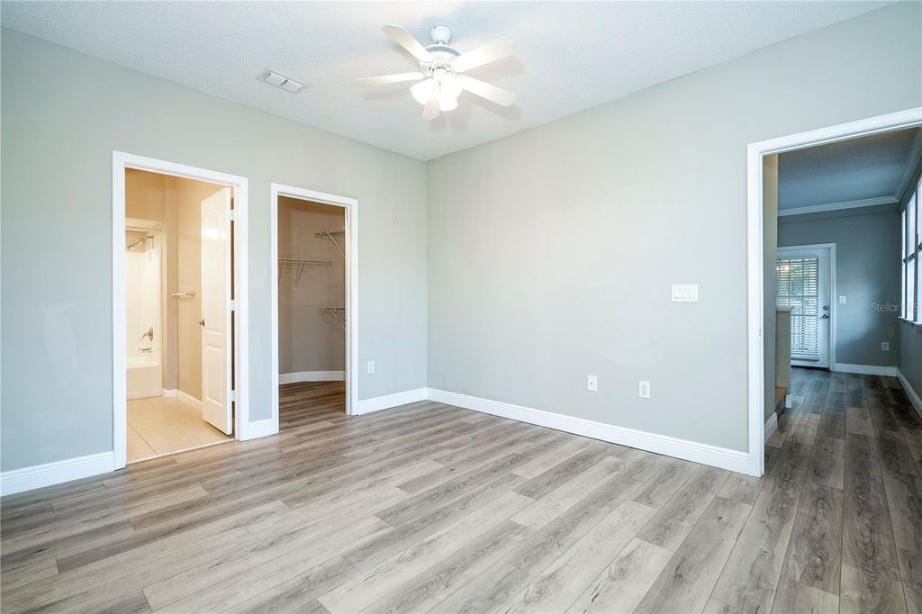 Image 58 of property listing at 12102 POPPY FIELD LANE 107, Orlando, FL 32837