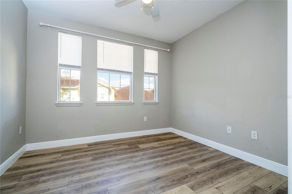 Image 86 of property listing at 12102 POPPY FIELD LANE 107, Orlando, FL 32837