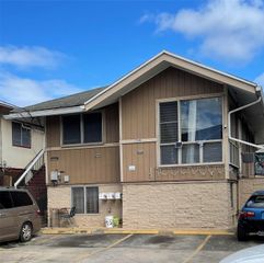 739 Gulick Avenue B, Honolulu, HI 96819