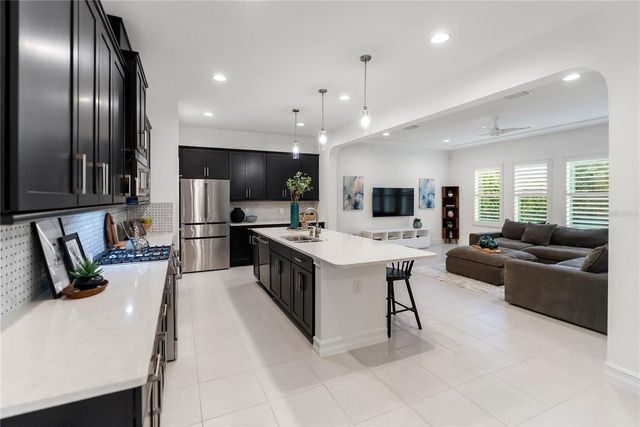 12022 MEDLEY TERRACE, Bradenton, FL 34211