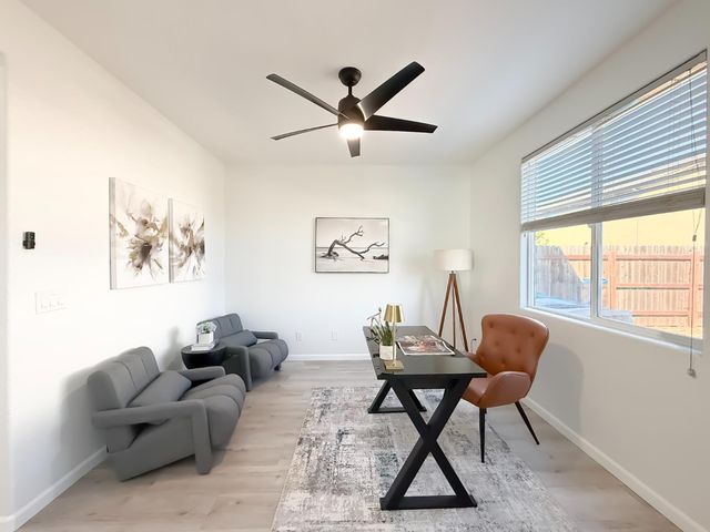 1677 Brookglen Dr, Olivehurst, CA 95961