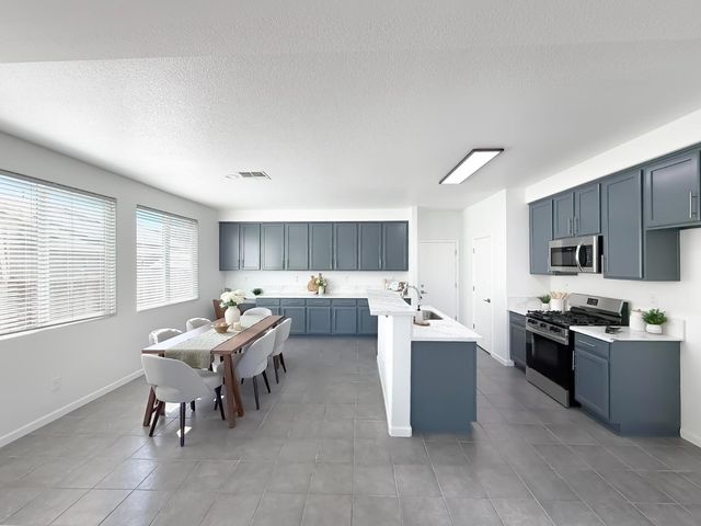 1677 Brookglen Dr, Olivehurst, CA 95961