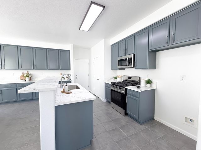 1677 Brookglen Dr, Olivehurst, CA 95961