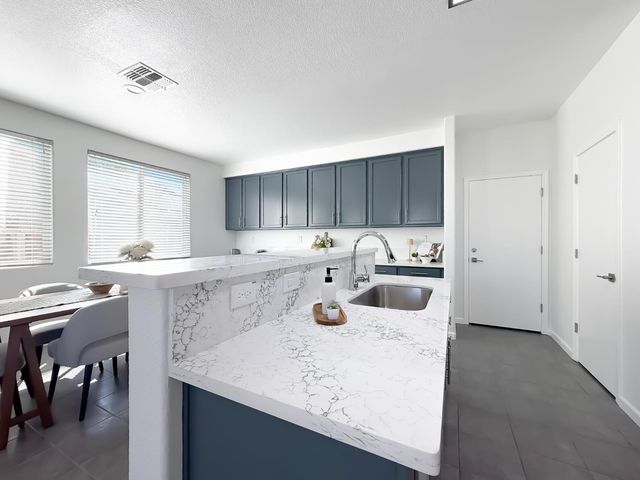 1677 Brookglen Dr, Olivehurst, CA 95961