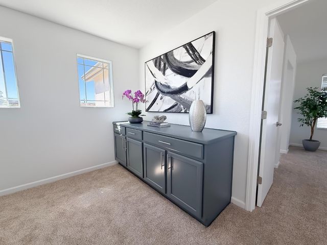 1677 Brookglen Dr, Olivehurst, CA 95961