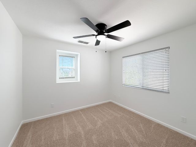 1677 Brookglen Dr, Olivehurst, CA 95961