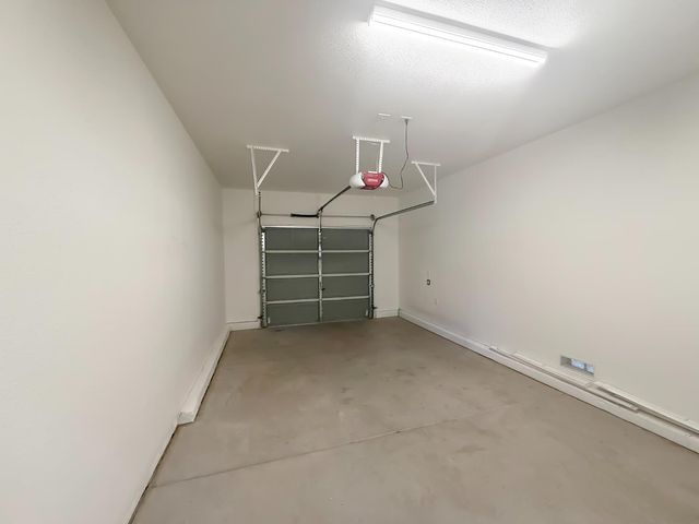 1677 Brookglen Dr, Olivehurst, CA 95961