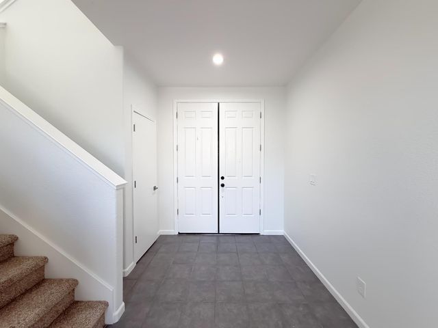 1677 Brookglen Dr, Olivehurst, CA 95961