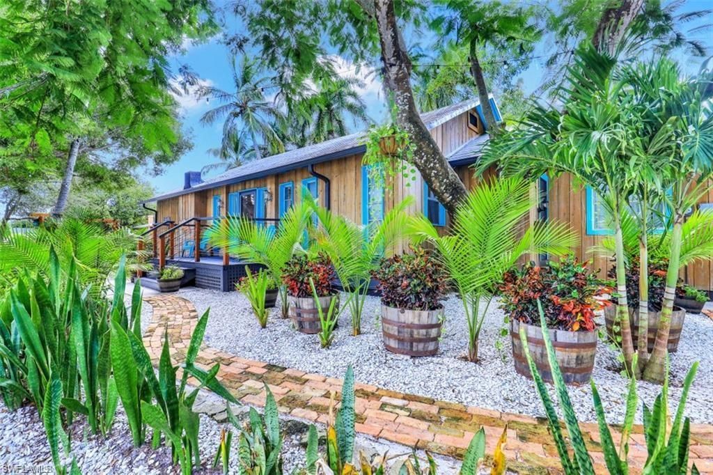 2204 Brevard AVE, FORT MYERS, FL 33901 — exterior