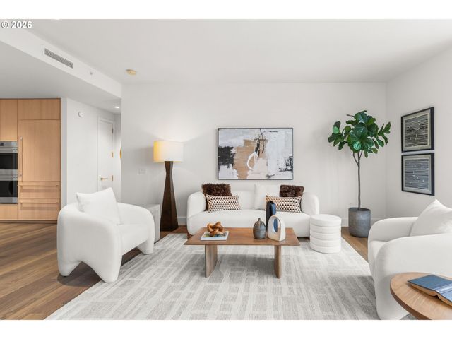 550 Sw 10TH Ave 2502, Portland, OR 97205